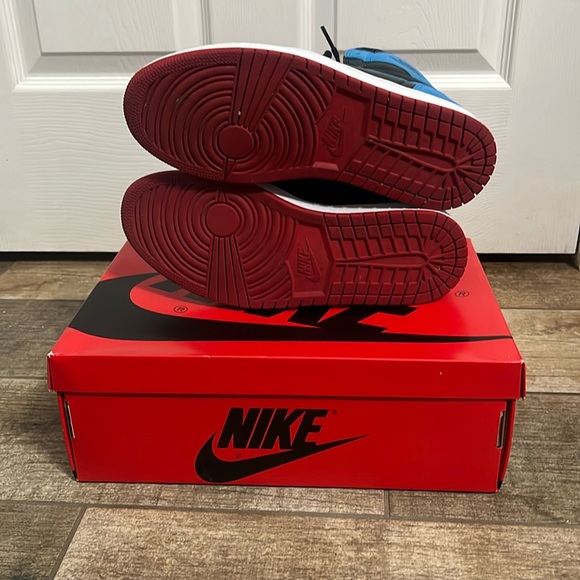 Jordan 1 Retro High NC to Chi - Picture 7 of 7